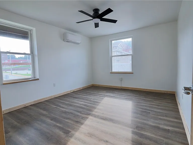 401 Brinton Ave — Photo 18