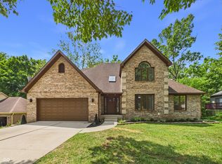 9111 Pinecreek Ct, Indianapolis, IN 46256