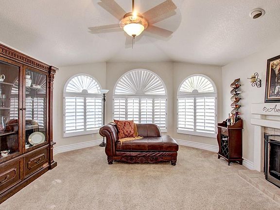3rd image of 9003 W Country Club Trl