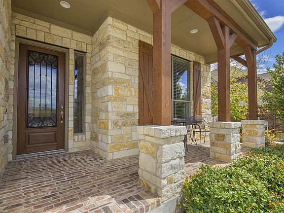 4th image of 1303 Old Meadow Ct
