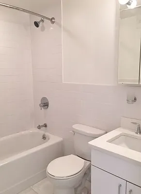 Rented by Solil Management | media 4