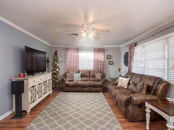 4th image of 3509 Linda Dr