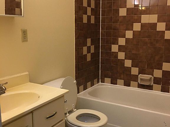 5th image of 508 N 9th St Floor 1