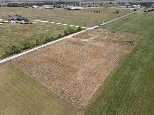 175 Shawnee Ln, Bell City, LA 70630