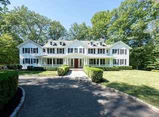 25 Hermit Lane, Westport, CT 06880