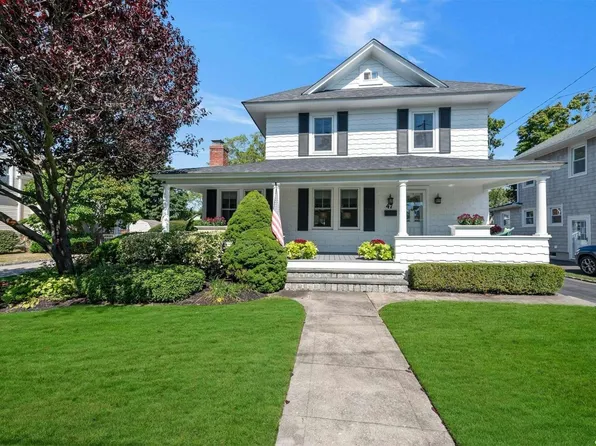 47 Erwin Street, Sayville, NY 11782