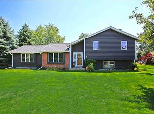 8305 Old Spring St, Racine, WI 53406