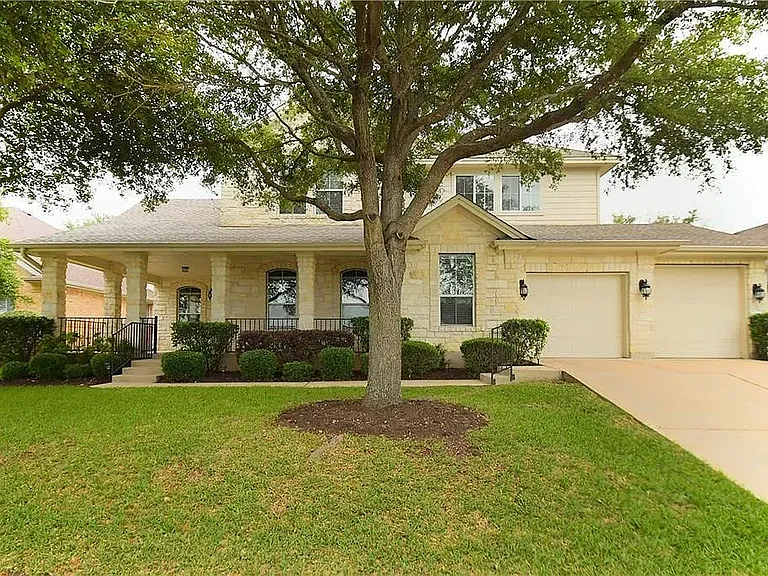 17216 Ennis Trl — Photo 2