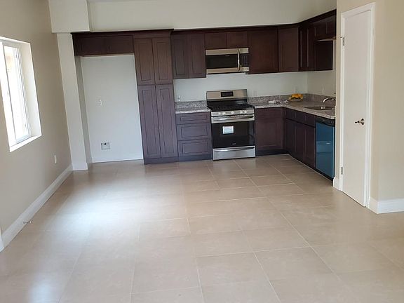 2nd image of 1522 Lomita Blvd #103