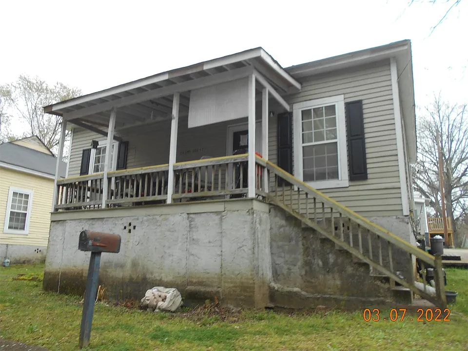 111 McGee St