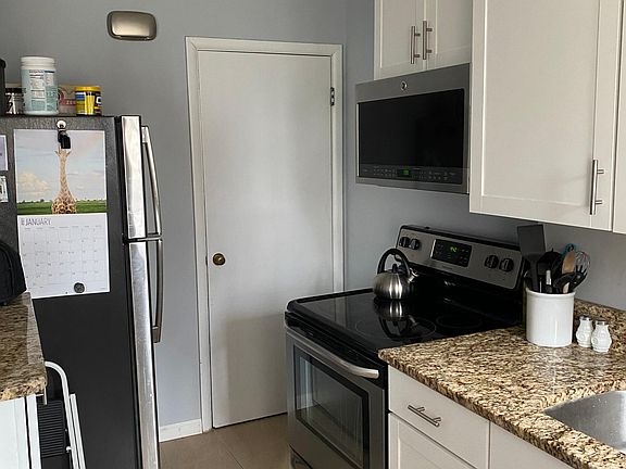 5th image of 3074 Northwest Blvd