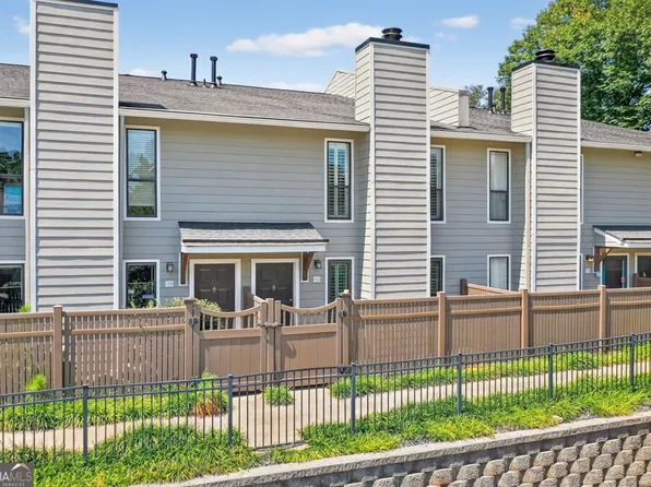 110 Park Ridge Cir, Marietta, GA 30068