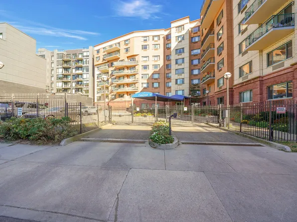 136 Beach 117th Street 608 image 1 of 39