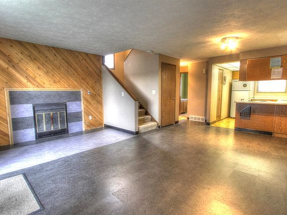 5th image of 23009 E Colt Ln