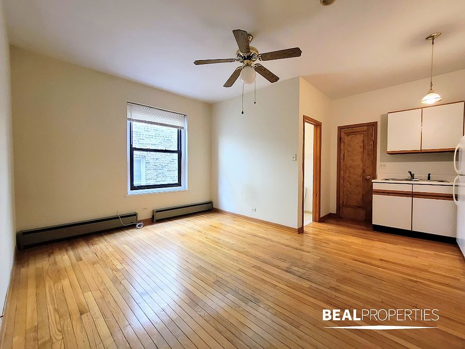 1st image of 635 W Barry Ave #635305