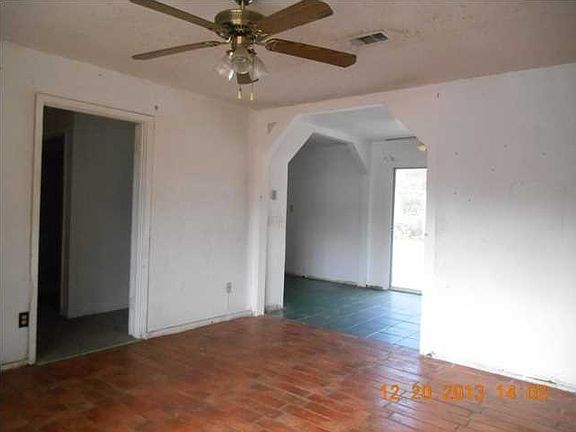5th image of 13 Highland Dr NW