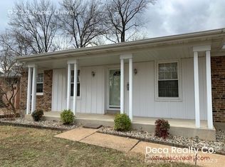 9733 Radio Dr, Saint Louis, MO