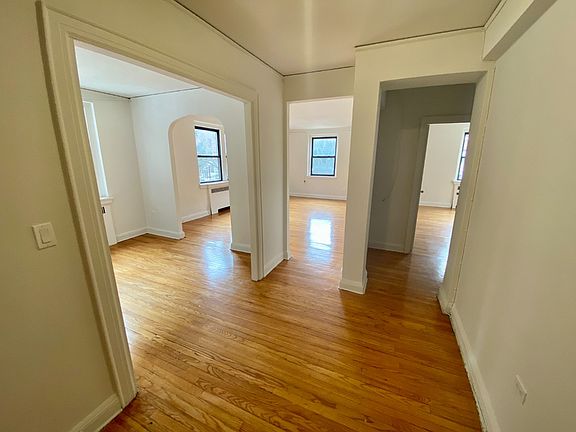 2nd image of 309 Hayward Ave
