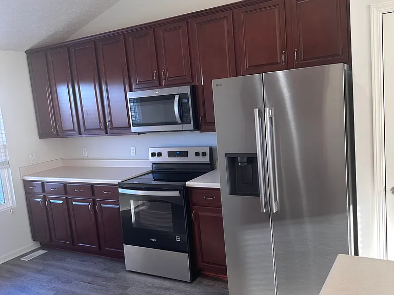 5883 S 193rd Ave — Photo 9