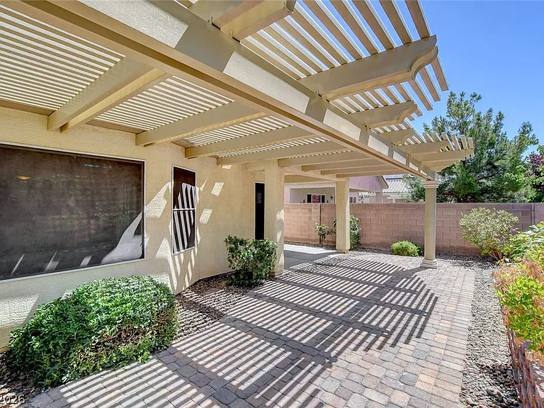 6825 Tarpon Springs Ct — Photo 55