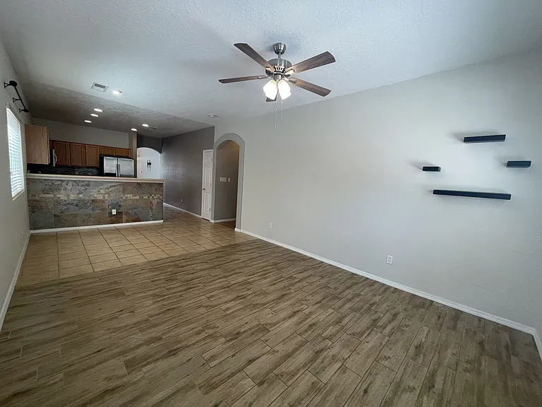 6915 Kayser Mill Rd NW — Photo 5