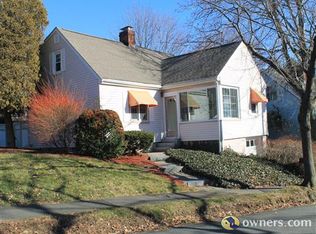 7 Lodge Rd, Nahant, MA 01908
