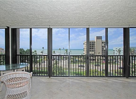 2nd image of 26171 Hickory Blvd APT 5D