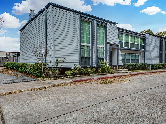4th image of 10125 Beekman Place Dr