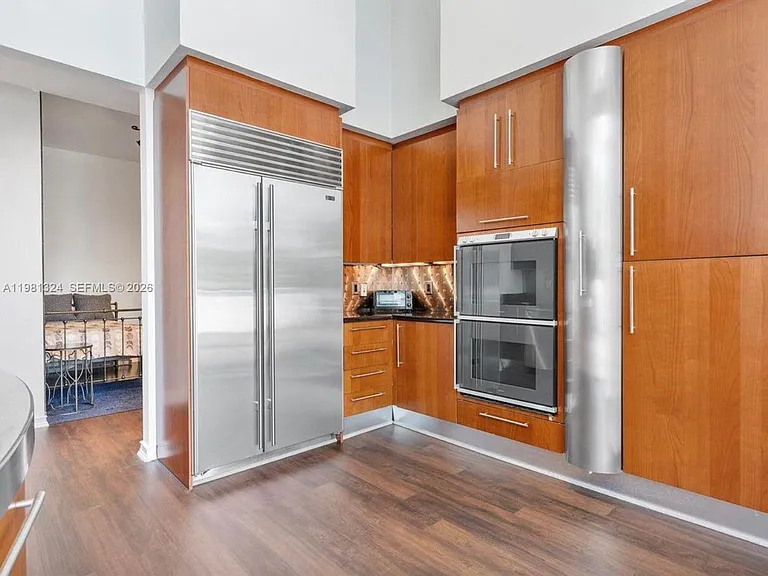 18101 Collins Ave #401-fl 33 — Photo 3