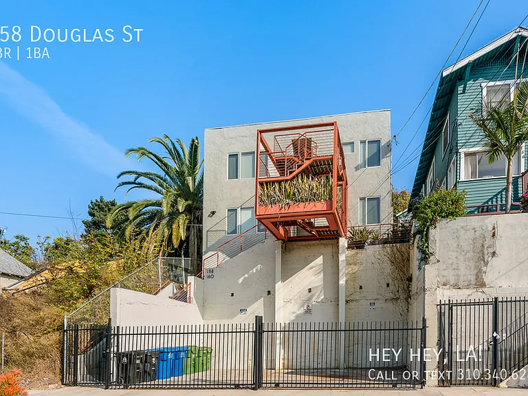 158 Douglas St — Photo 19
