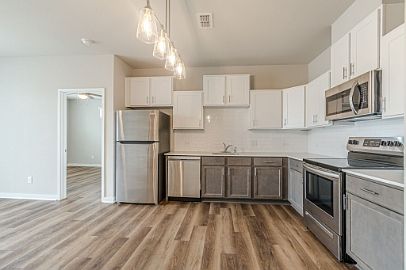 1st image of 711 S Frio St #1302