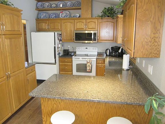 3rd image of 4217 Sommer Dr