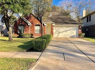 16915 Summerfield Ridge Dr, Sugar Land, TX 77498