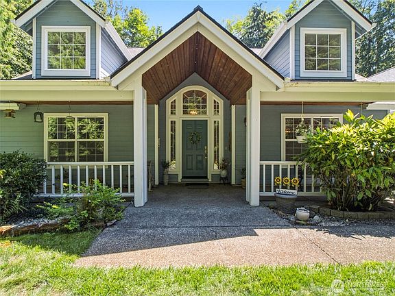 3rd image of 3412 Quail Creek Ln NE