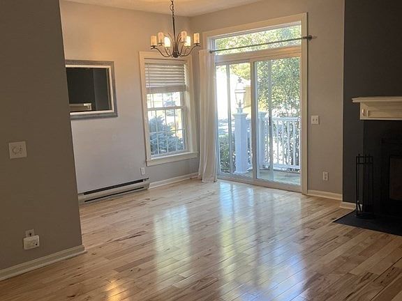 4th image of 88 Bradford Rd #1