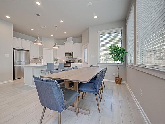 5th image of 559 Long Leaf Pine Dr