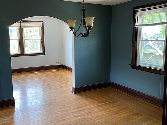 5th image of 2704 Minot Ave #2