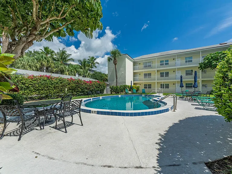 1441 Ocean Dr — Photo 31