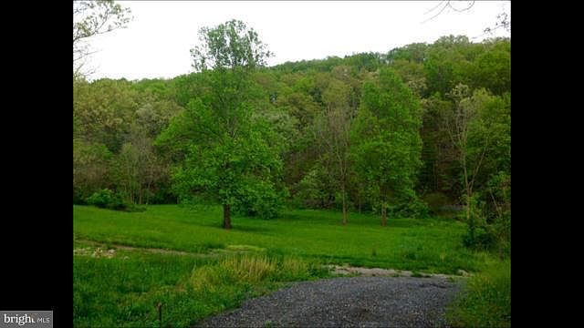 1st image of Blooms Ln