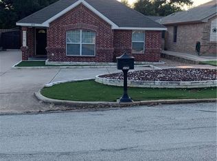 3725 Oak St, Euless, TX 76040