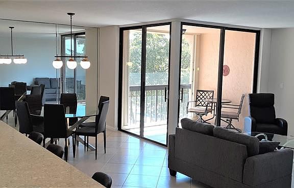 2nd image of 500 Egret Cir APT 8405