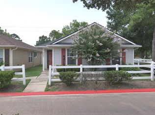 9902 Farrell Dr, Houston, TX 77070