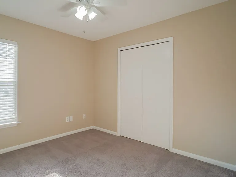 708 Wynfield Cir — Photo 15