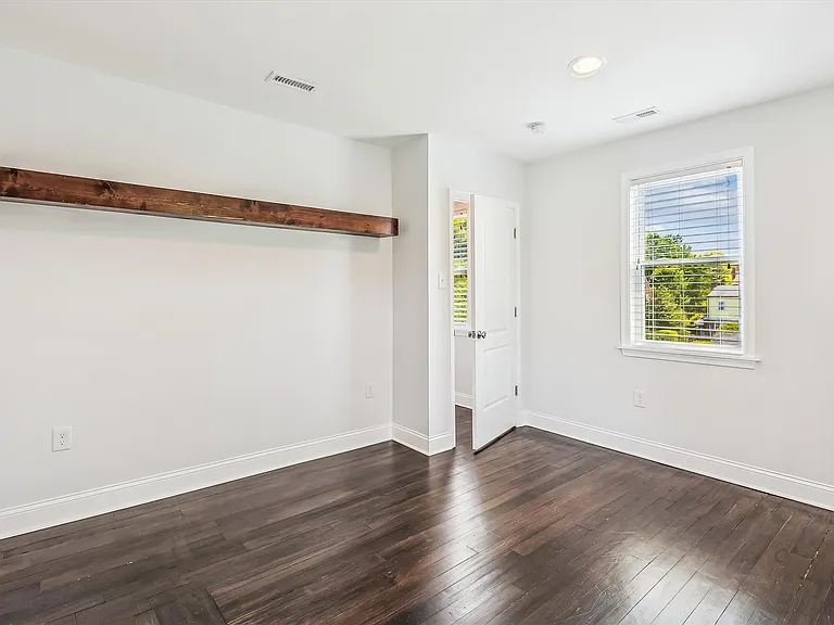 2612 33rd St SE — Photo 18