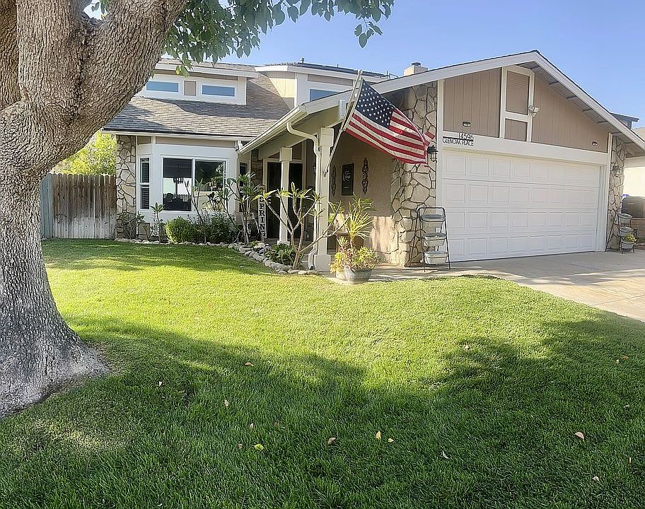 1st image of 14596 Glenoak Pl