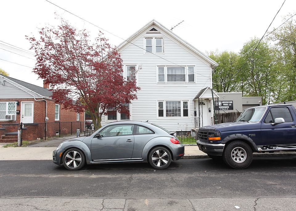 1st image of 19 Morris St APT 1