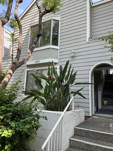 589 N Garfield Ave Photo 1