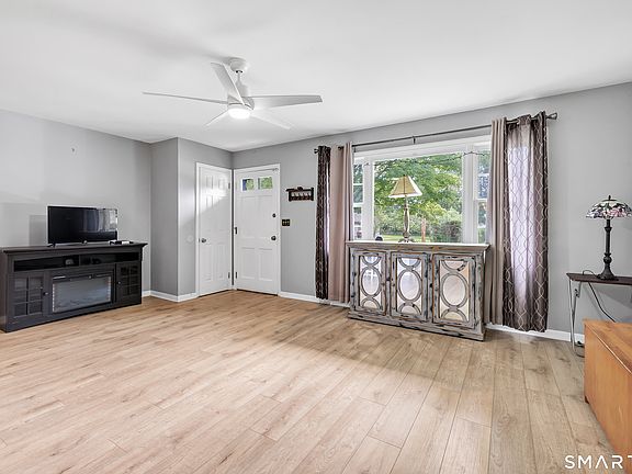 5th image of 59 Springwood Drive