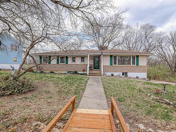 2nd image of 7614 Smalley Ave