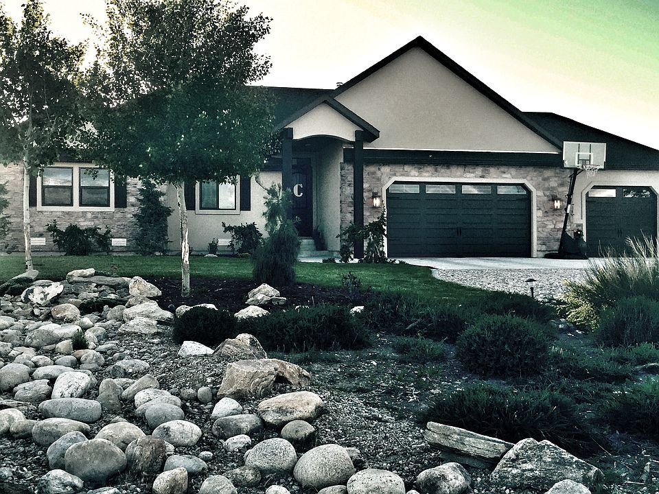 Front landscaping